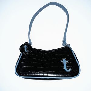 Black vinyl small purse